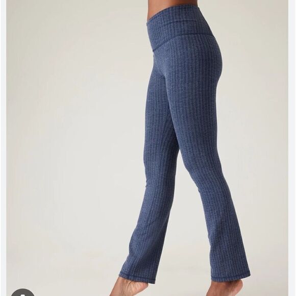 Athleta elation textured straight leg pant - Picture 2 of 7